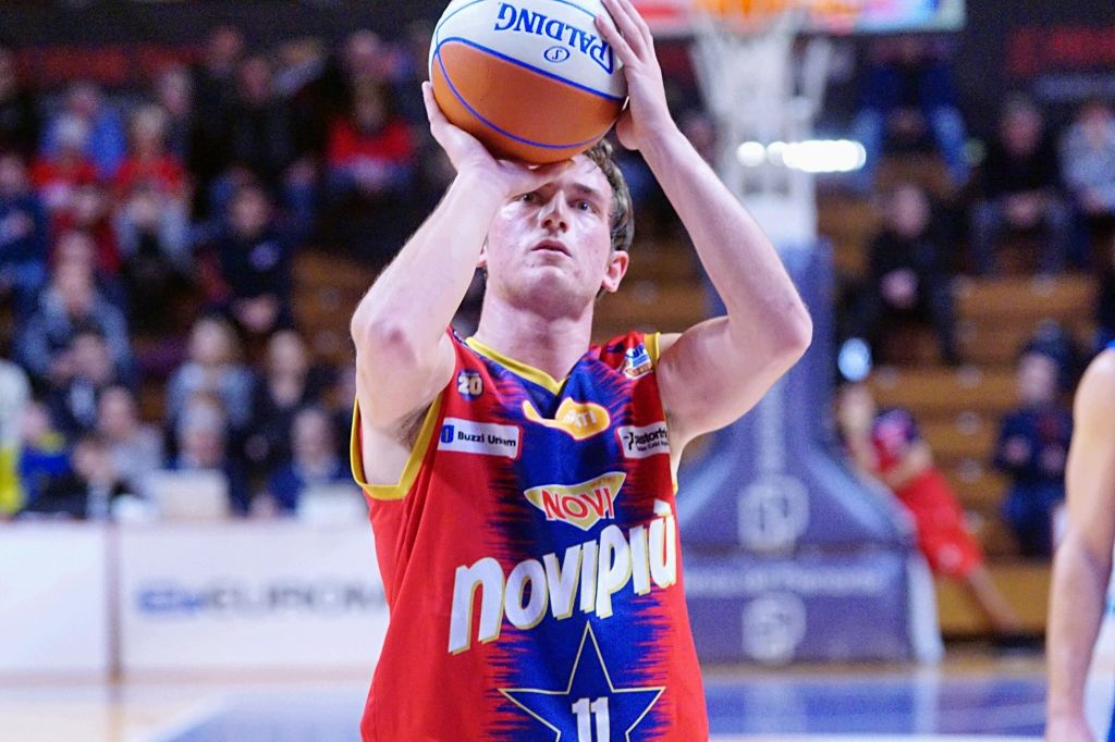 Il primo tempo al PalaSport di Cisterna di Latina termina con la Junior avanti con merito: 31-48 il punteggio