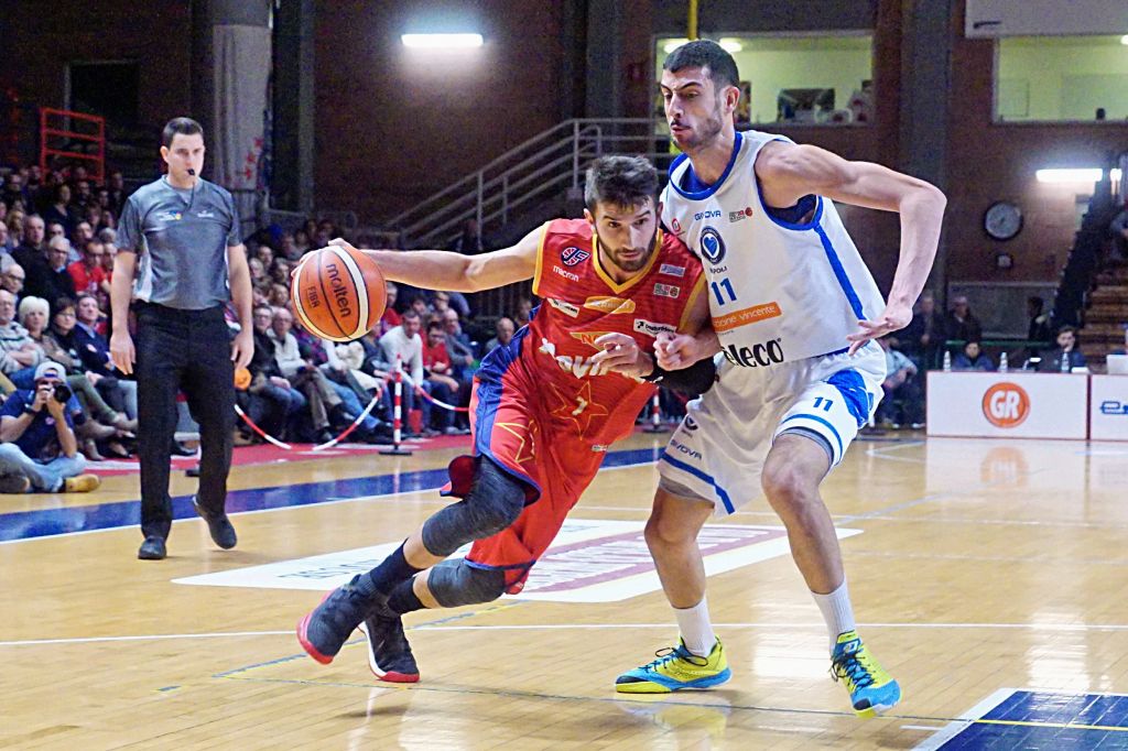 Novipiù avanti di un punto a Rieti a metà partita