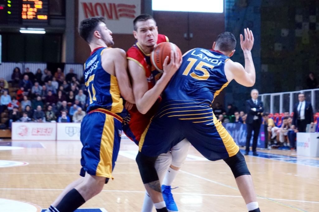 La tripla di Saccaggi sulla sirena condanna la Junior: termina 76-77 per i capitolini