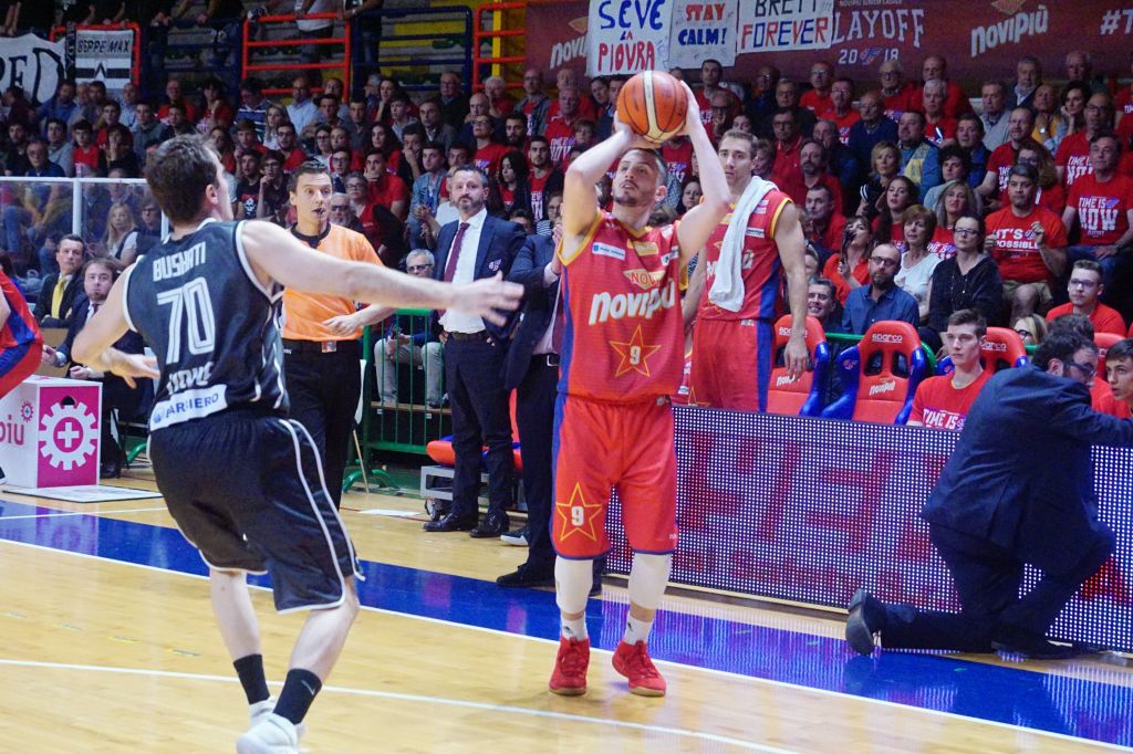 La Novipiù si impone in gara-1 dei quarti contro Udine per 83-81