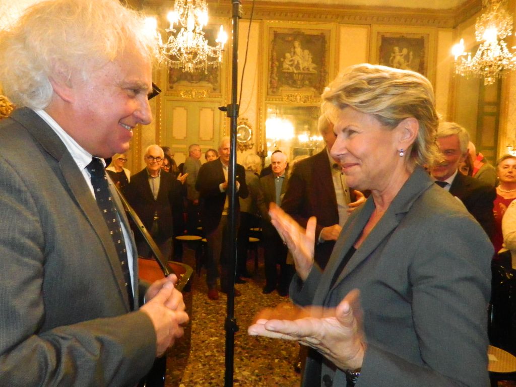 Un'altra standing ovation....