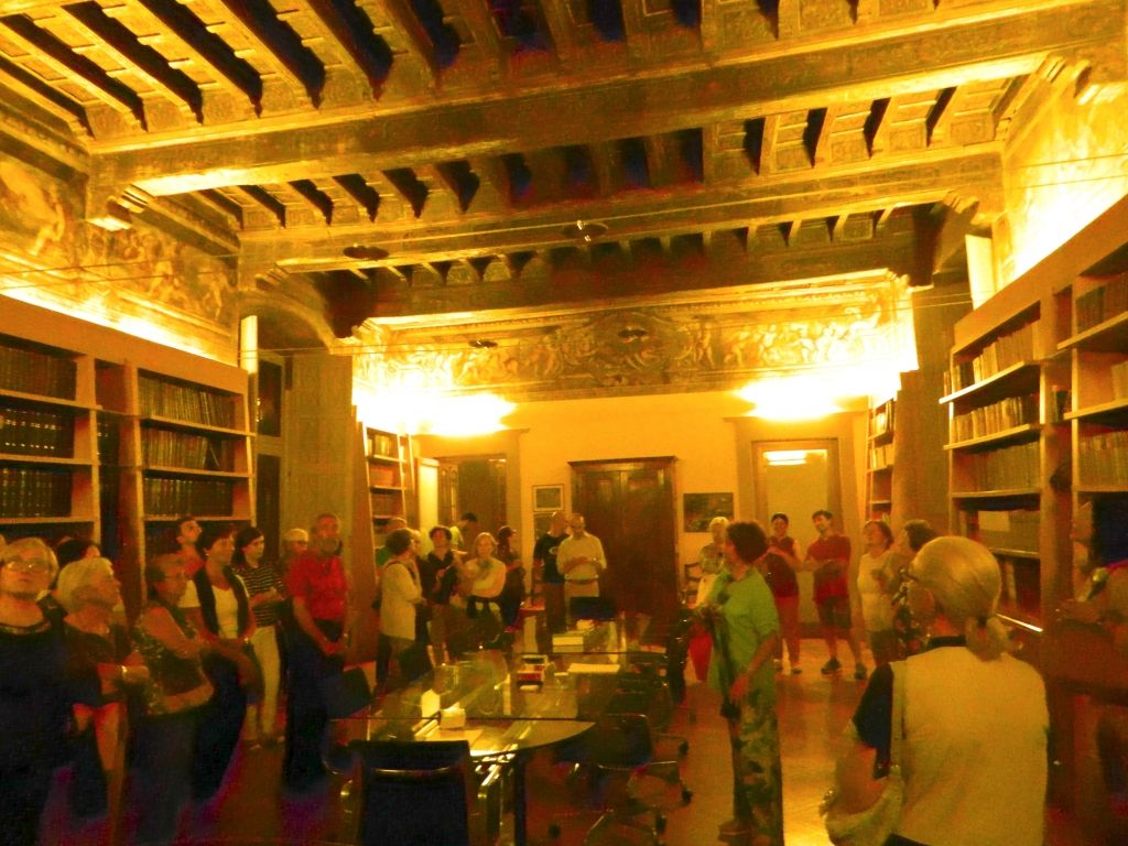 In oltre duecento per i palazzi