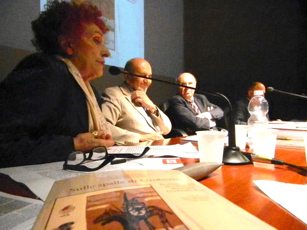 Ottocento pagine su Eco