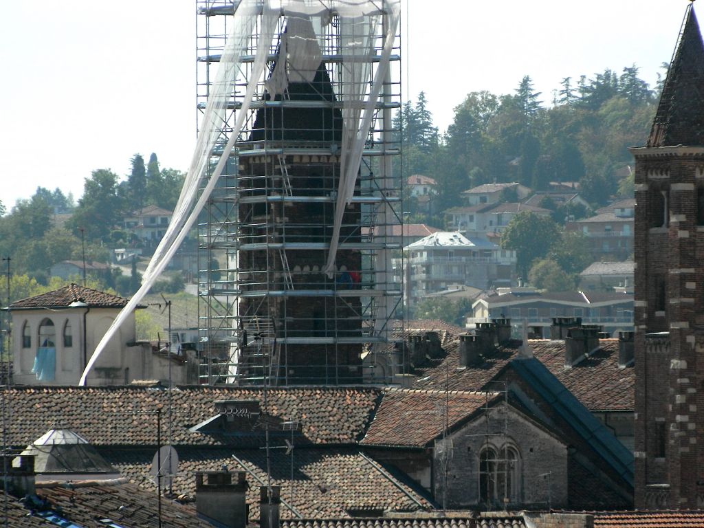 Restauri alla facciata del Duomo