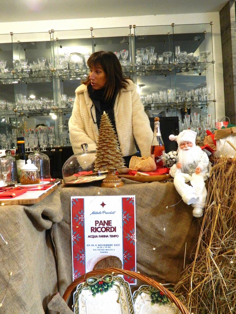 Pane integrale e vino monferrino fra i cristalli...