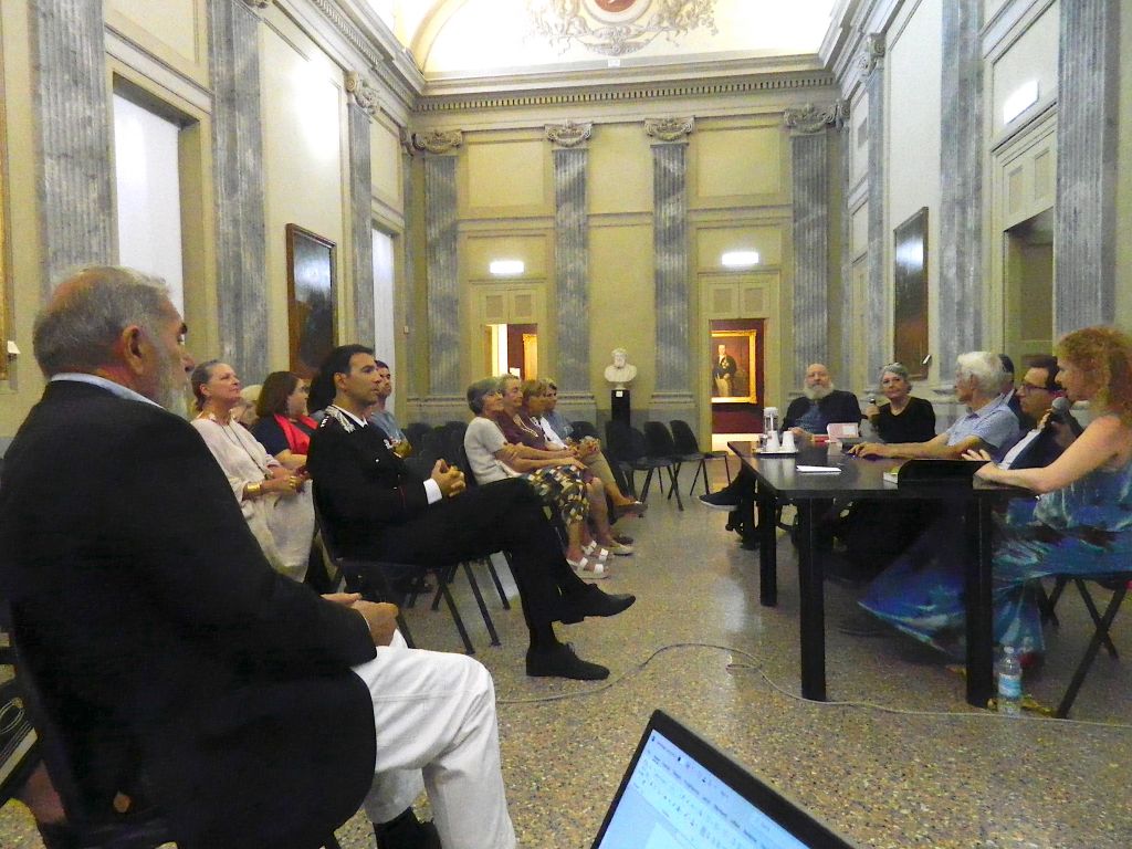 Il libro sui lumi del Museo ebraico