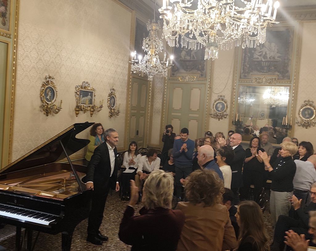 Lorenzo Di Bella in Filarmonica