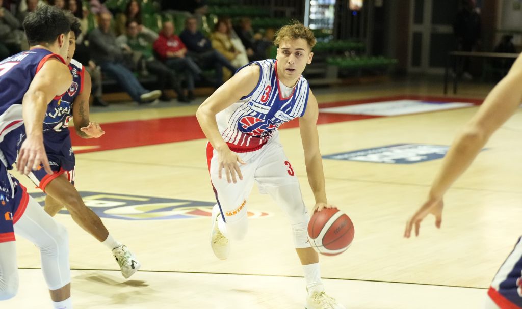 La Junior travolge Gazzada (78-58) ed è da sola al terzo posto in classifica