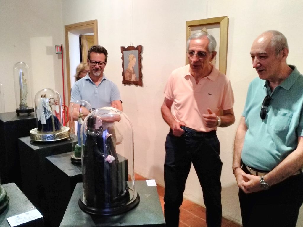 Mostra a Conzano: statue  dedicate alle Madonne