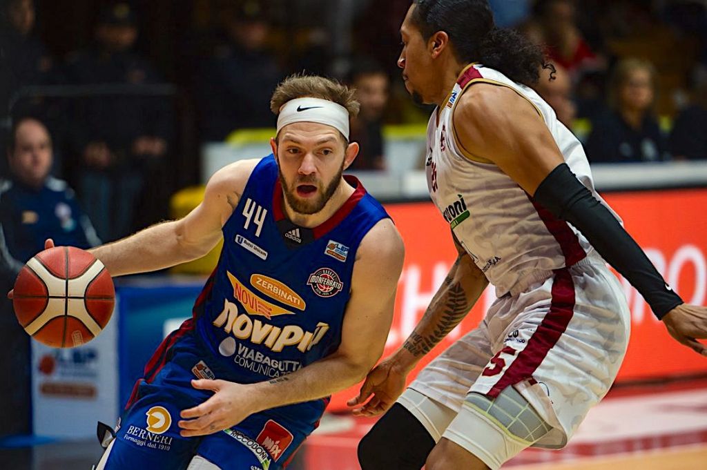 La Novipiù esce sconfitta dalla battaglia di Mantova per 74-69