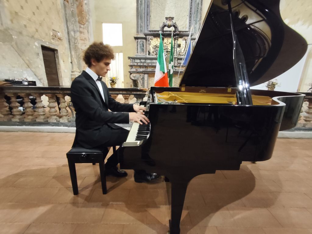 Lomello: Danilo Grasso