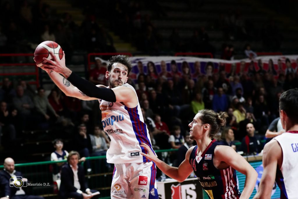 A Trapani, all'intervallo di metà match, la Novipiù è in svantaggio 40-32