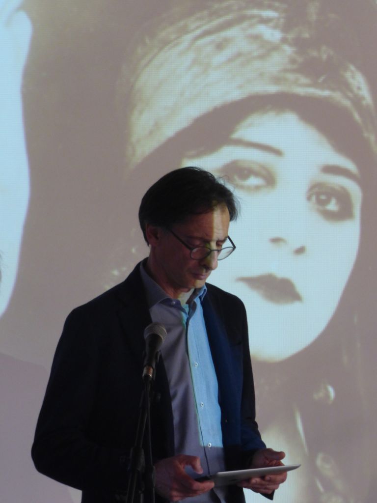 La guerra dei baccalà e altri cinque strani casi di arte pedatoria