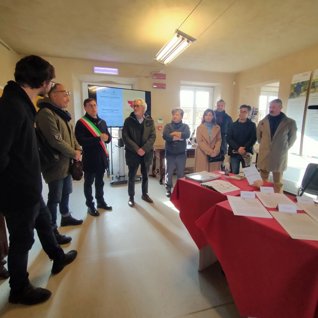 Portabottiglie e Metonimie