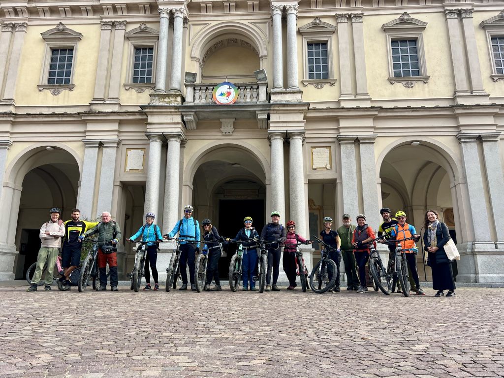 Pedalando per i nostri nove Sacri Monti: