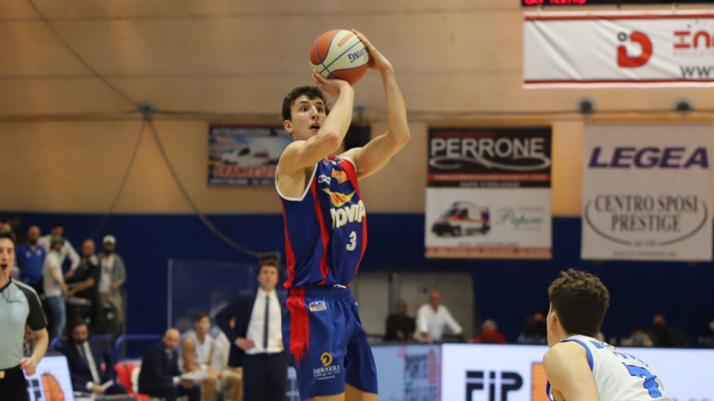 Una tenacissima Novipiù esce a testa alta dal confronto contro Cantù