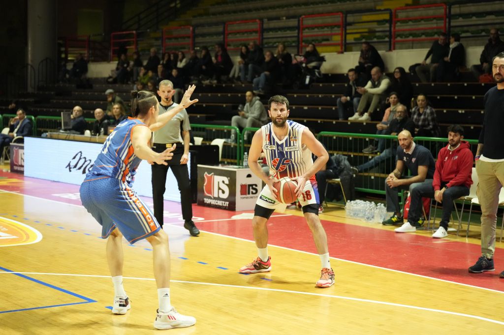 Una Junior determinata si aggiudica il match casalingo contro la Sangiorgese: 55-46