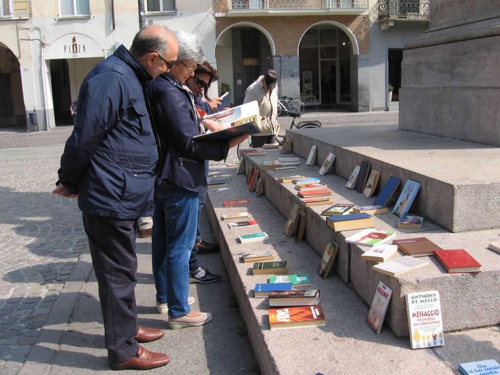 Sabato il Bookasalecrossing è al Castello