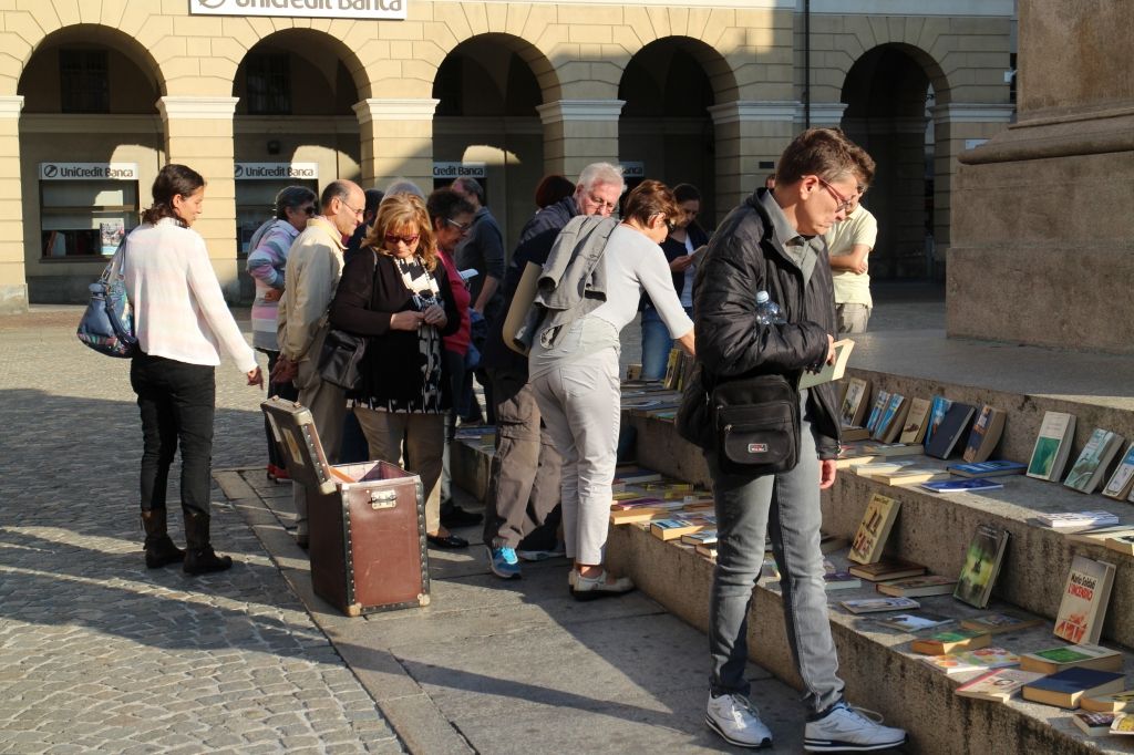 Bookasalecrossing sabato 30 marzo