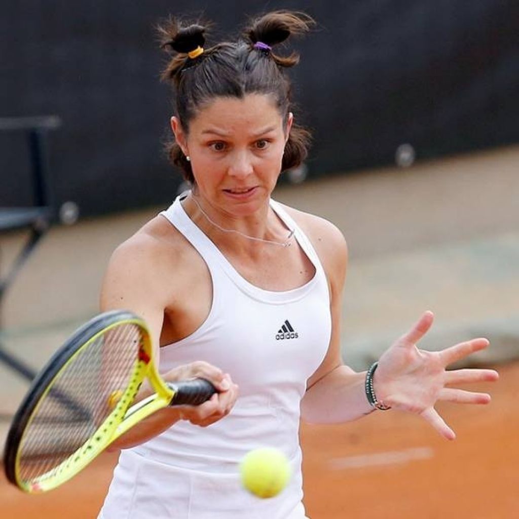 Tennis, play-off A2: perfetto equilibrio contro Bari. Vittoria a Beinasco per le ragazze della Canottieri