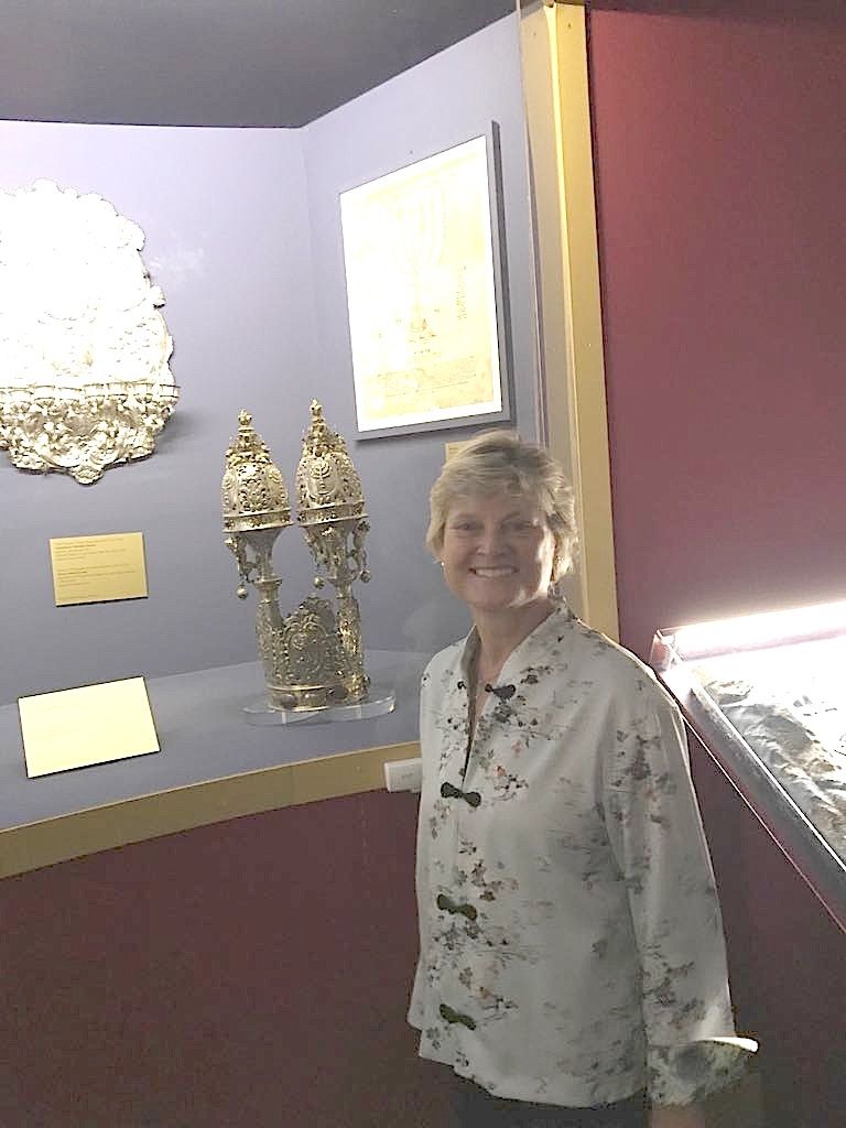 Ebrei: menorà di Casale a Roma