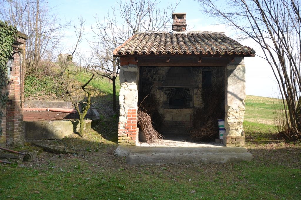 “ Antichi forni da pane in pietra da cantoni a Colma e dintorni” di Annita Rosso.