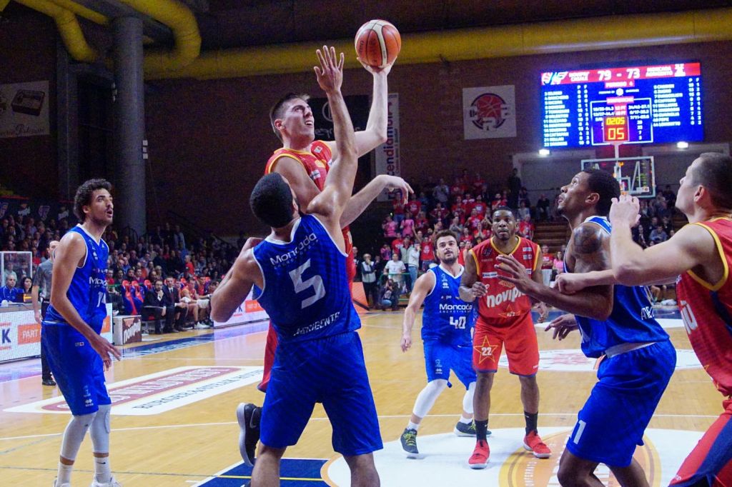 Novipiu' in vantaggio su Latina 45-39