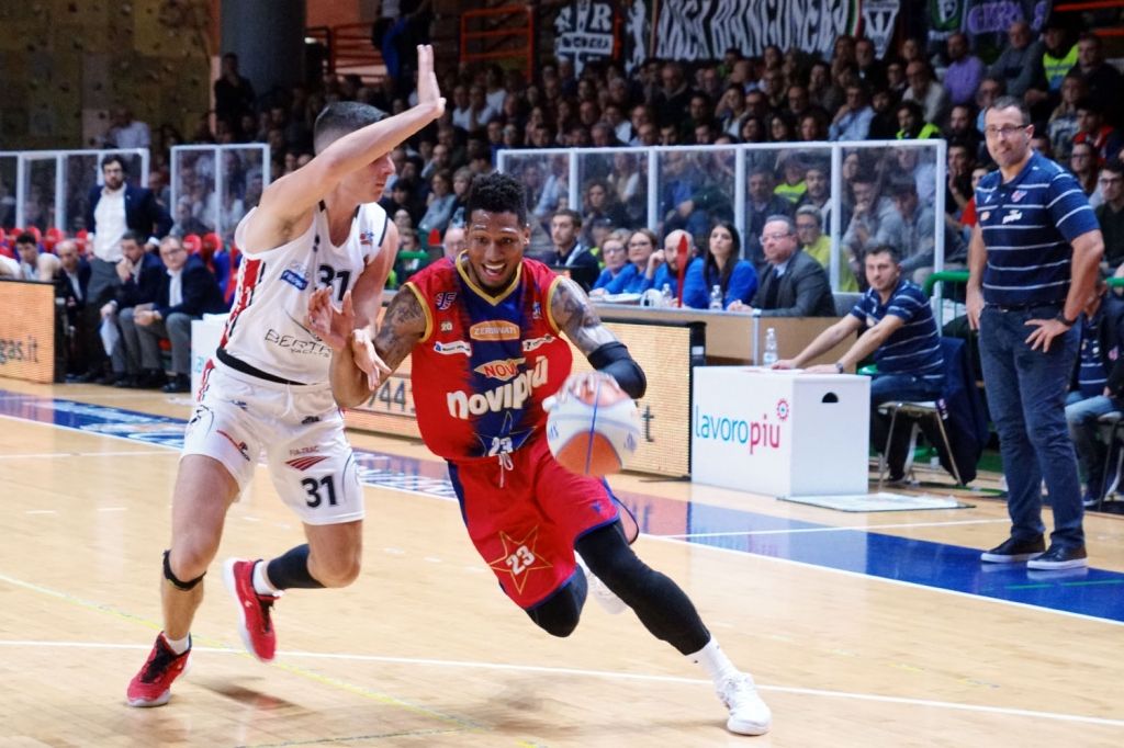 La Novipiù domina il Derby della provincia e travolge Tortona 81-60