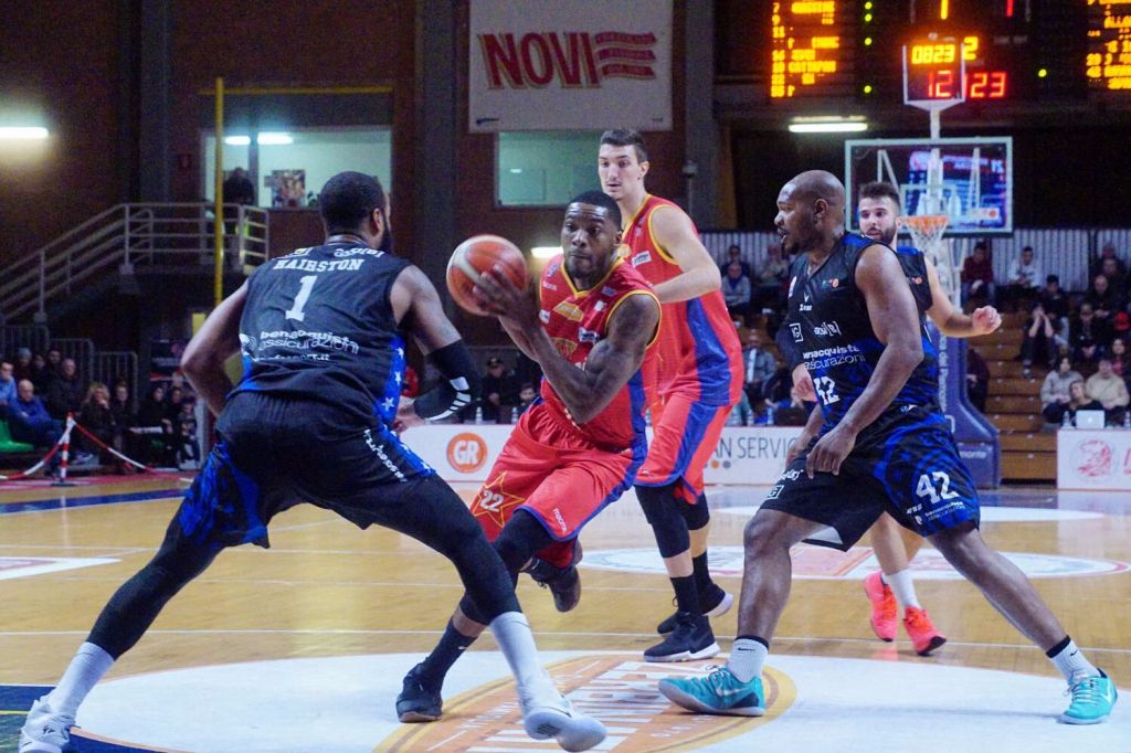 Novipiu' sconfitta di un solo punto a Cagliari: 75-74