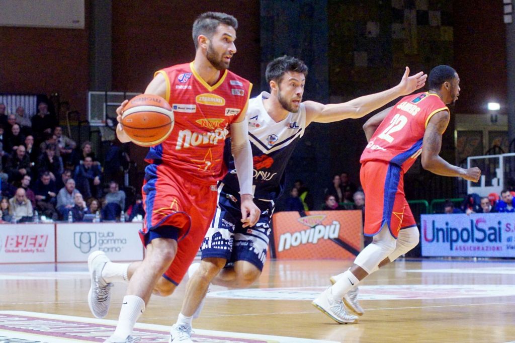 A Reggio Calabria la Novipiù è sotto di 5 punti a metà partita