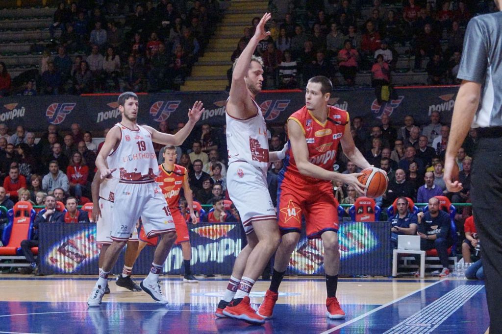 Novipiù in svantaggio a Trapani 40-34 a metà partita
