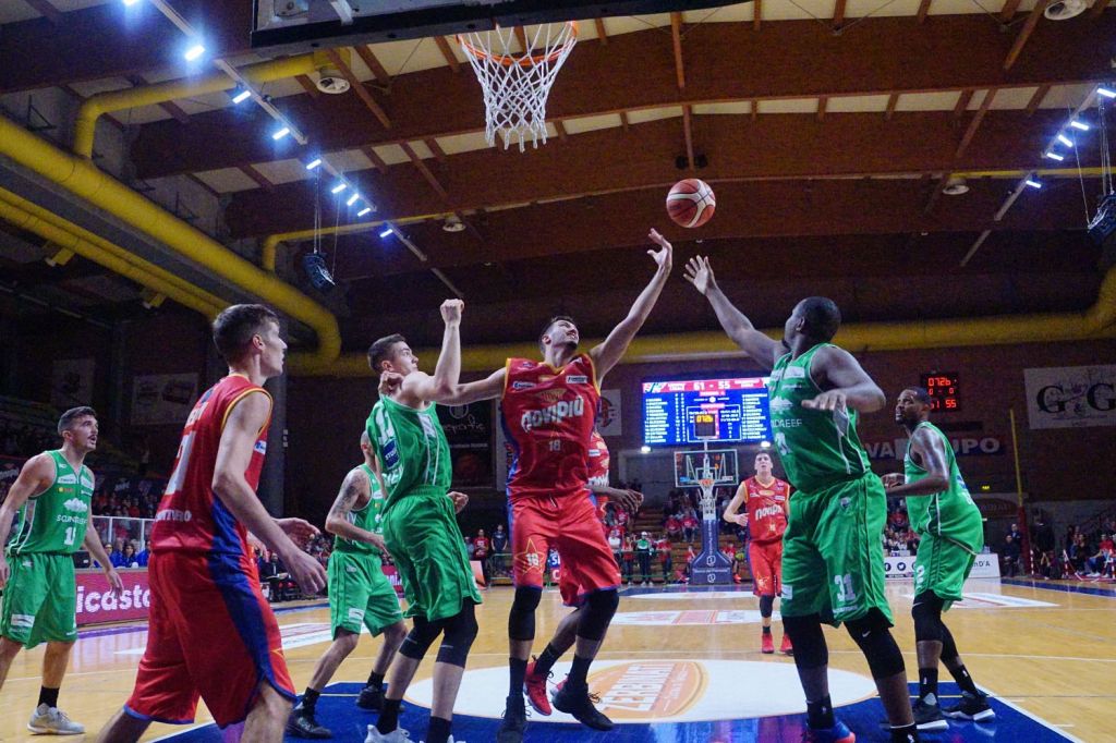 A Roma Novipiù in vantaggio a metà partita