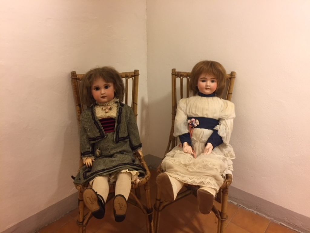 Colombotto con le bambole